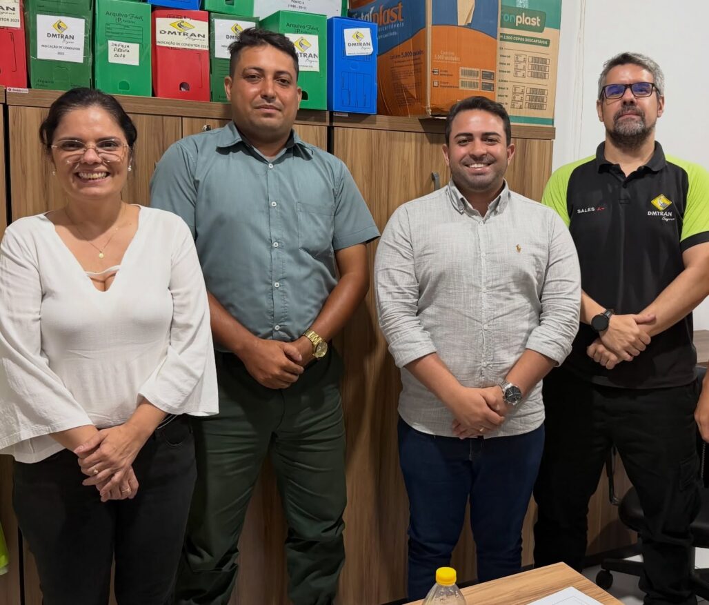 Reunião sobre rotas de ônibus no Conjunto Mariz 